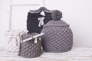 סלסלות סרוגות